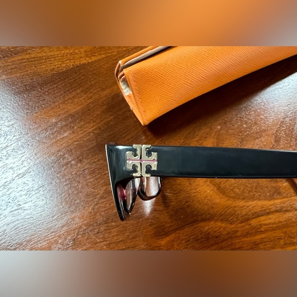 Tory Burch Black Frame with Orange Case - Picture 4 of 7